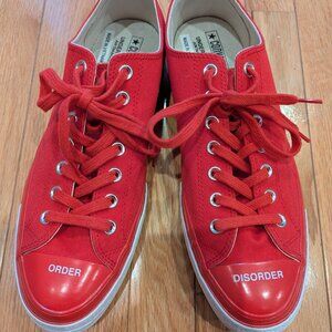 Converse Chuck, mens size 10 in red.